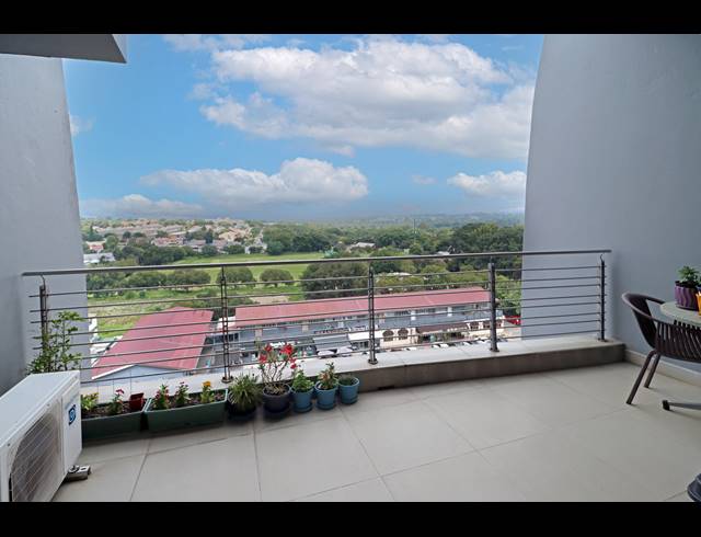 1 BEDROOM SECTIONAL TITLE FOR SALE IN FAIRMOUNT